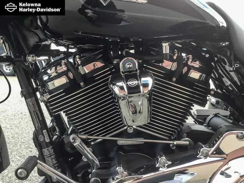 2025 Harley-Davidson FLTRT - Road Glide® 3 thumbnail 25