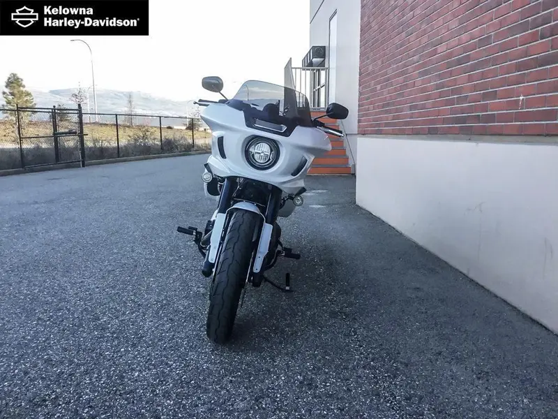 2026 Harley-Davidson FXLRST - Low Rider® ST thumbnail 2