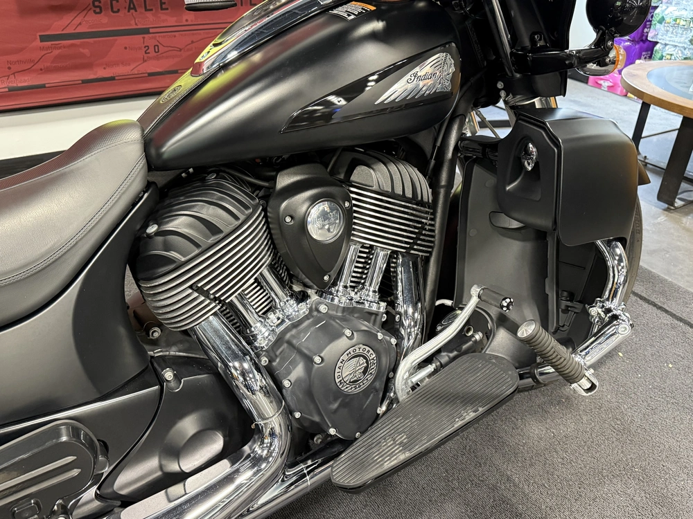 2020 Indian Motorcycle Rm Dark Horse, Thunder Black Smoke, 49st alt