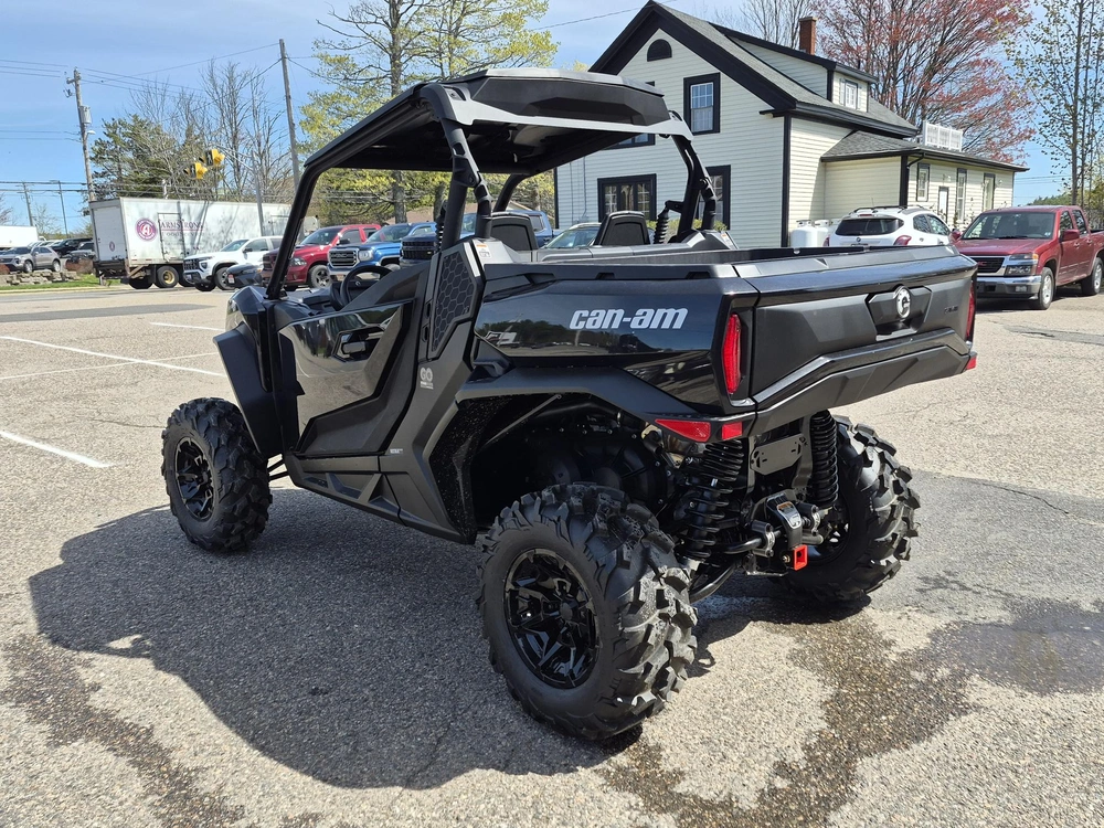 2026 Brp Commander Xt 700 (canada) alt