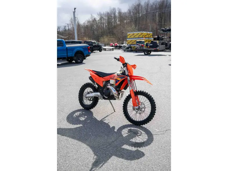 2026 KTM 300 XC thumbnail 7