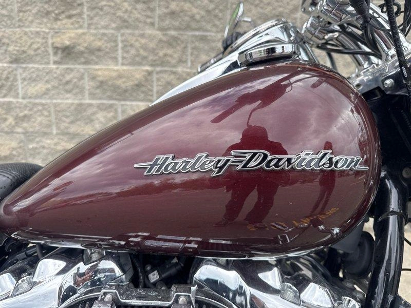 2018 Harley-davidson Flde - Softail Deluxe alt