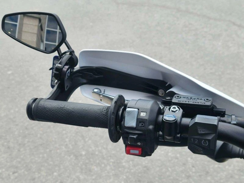 2023 Husqvarna 701sm alt