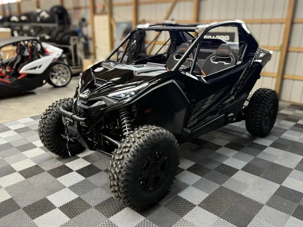 2026 Cfmoto Zforce Z10 alt