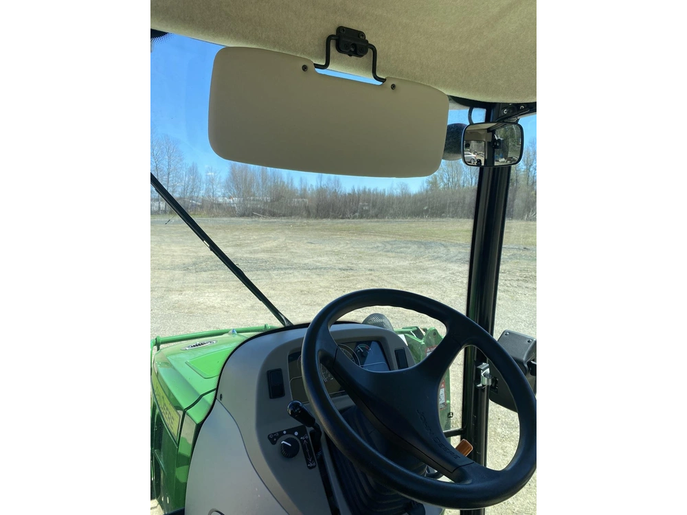 2022 John Deere 4066r alt