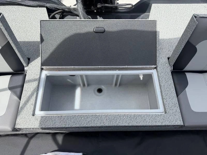Crestliner 1750 Hawk Wt Jumpseat Argent 2026 alt