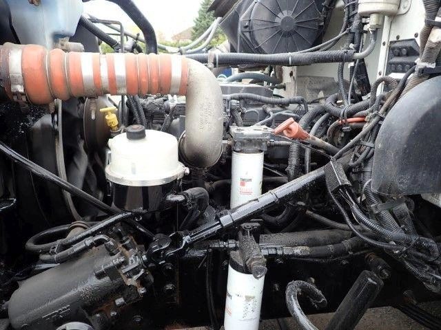 Peterbilt 335 2009