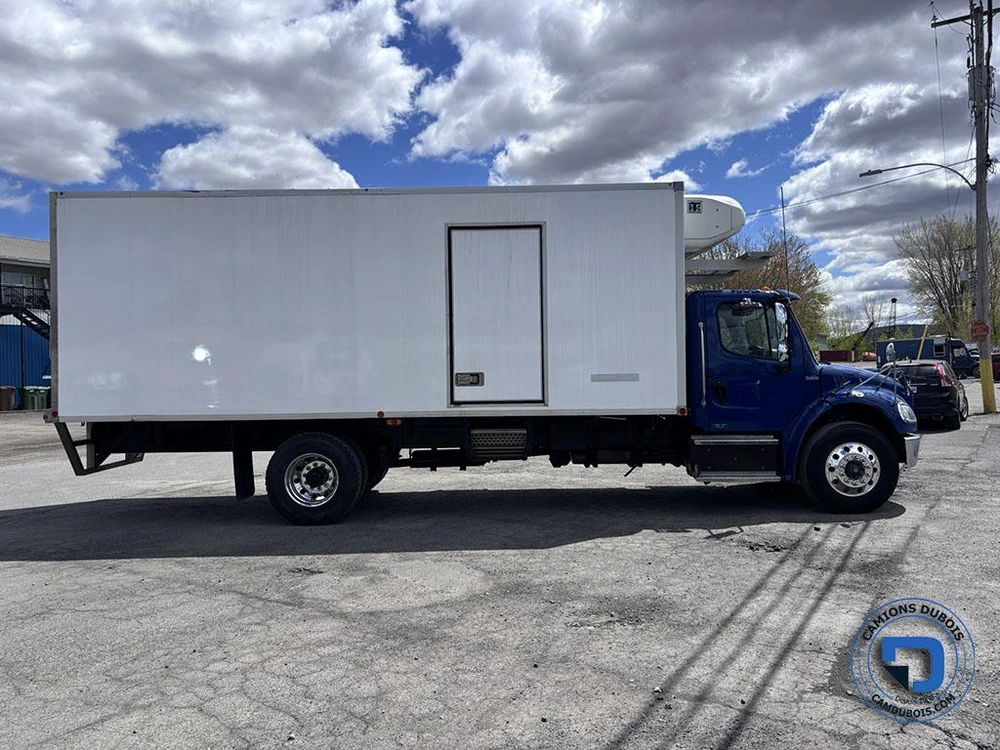 2018 Freightliner M2-106 alt