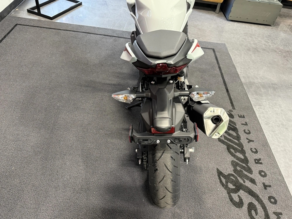 2023 Kawasaki Z400 Abs alt