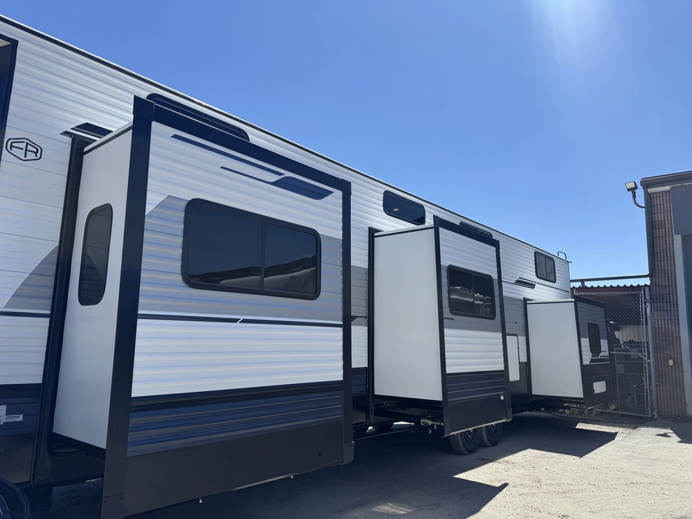 Forest River Puma Vista 403lft 2026 alt