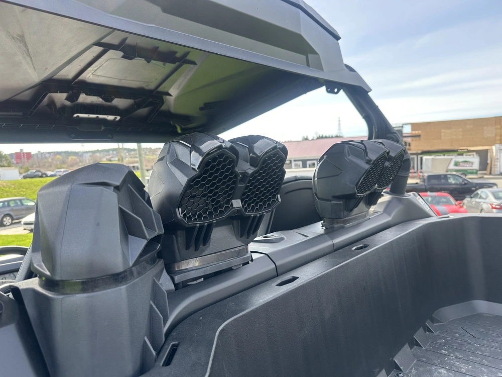 2026 Can-am Commander X Mr 1000r alt