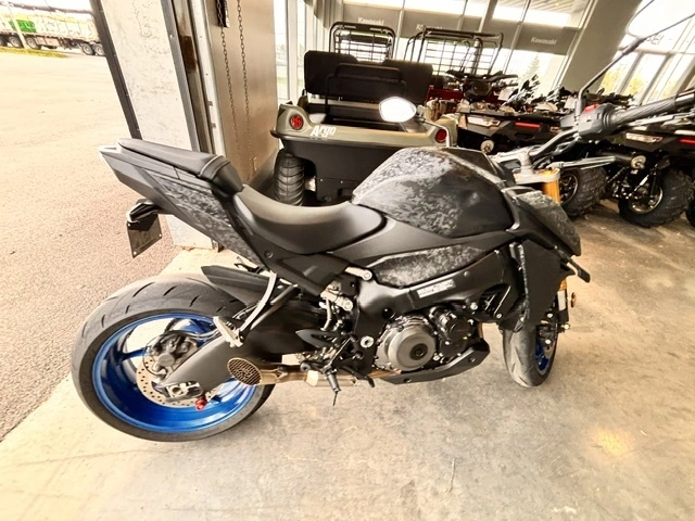 Suzuki Gsx-s1000 Gsx S 1000 S1000 Gsx-s 1000 Impeccable Exhaust 2023 alt