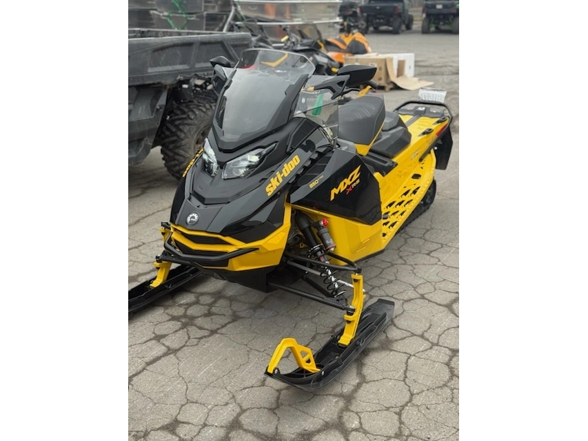 2025 Ski-doo Mxz Xrs 850 137"