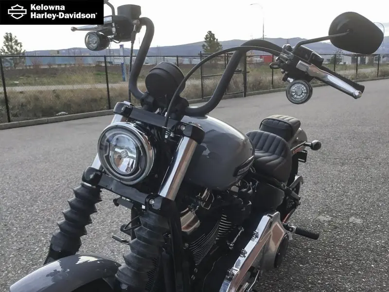 2026 Harley-Davidson FXBB - Street Bob® thumbnail 20