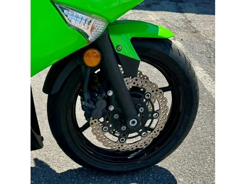 Kawasaki Ninja 400r 2011 alt