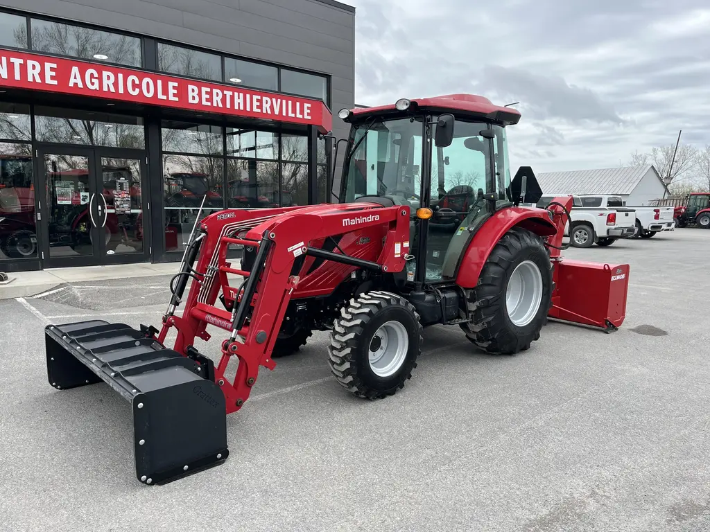 2024 Mahindra 2660 CAB