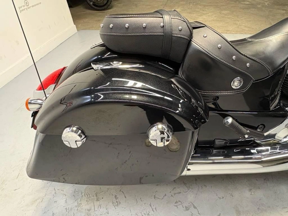Indian Motorcycle Chieftain 2017 alt