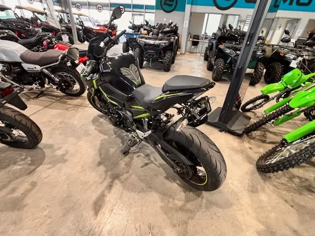 2022 Kawasaki Z900 ABS z900 zr900 z zr 900 abs akrapovic financement 0% thumbnail 6