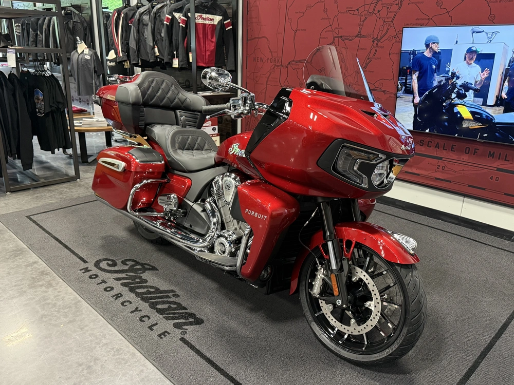 2026 Indian Motorcycle Pursuit Limited 112 alt