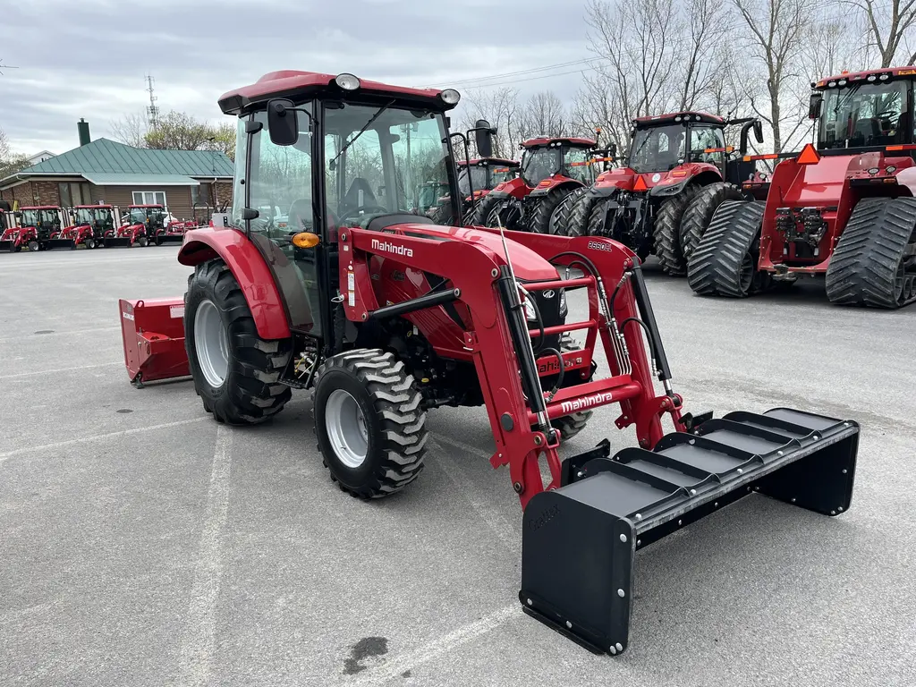 2024 Mahindra 2660 CAB