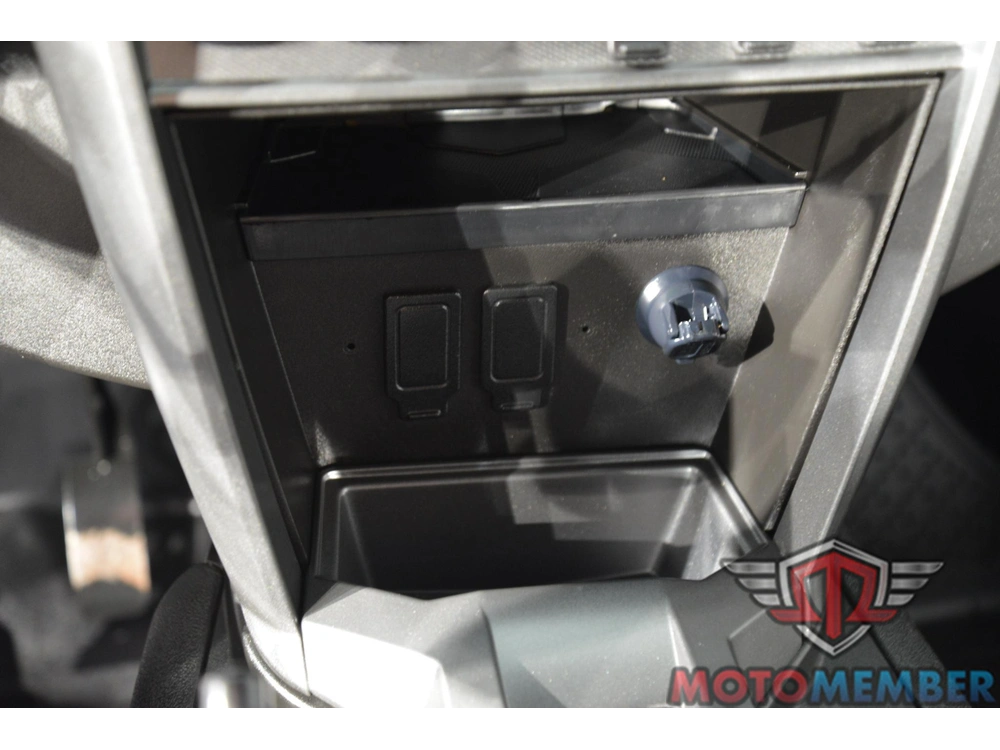 2025 Yamaha Wolverine Rmax4 1000 Xt-r alt