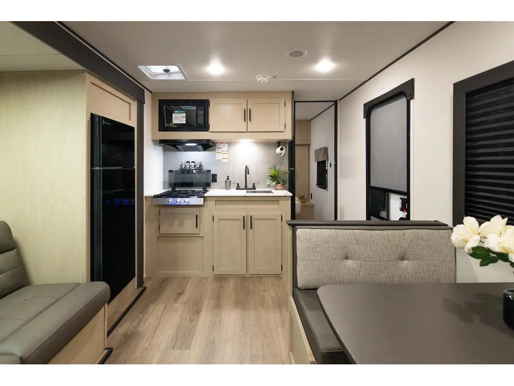 2026 Forest River Shasta 525 Rs alt