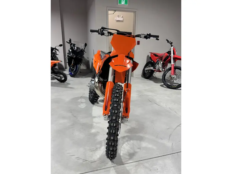 2025 KTM 300 SX thumbnail 7