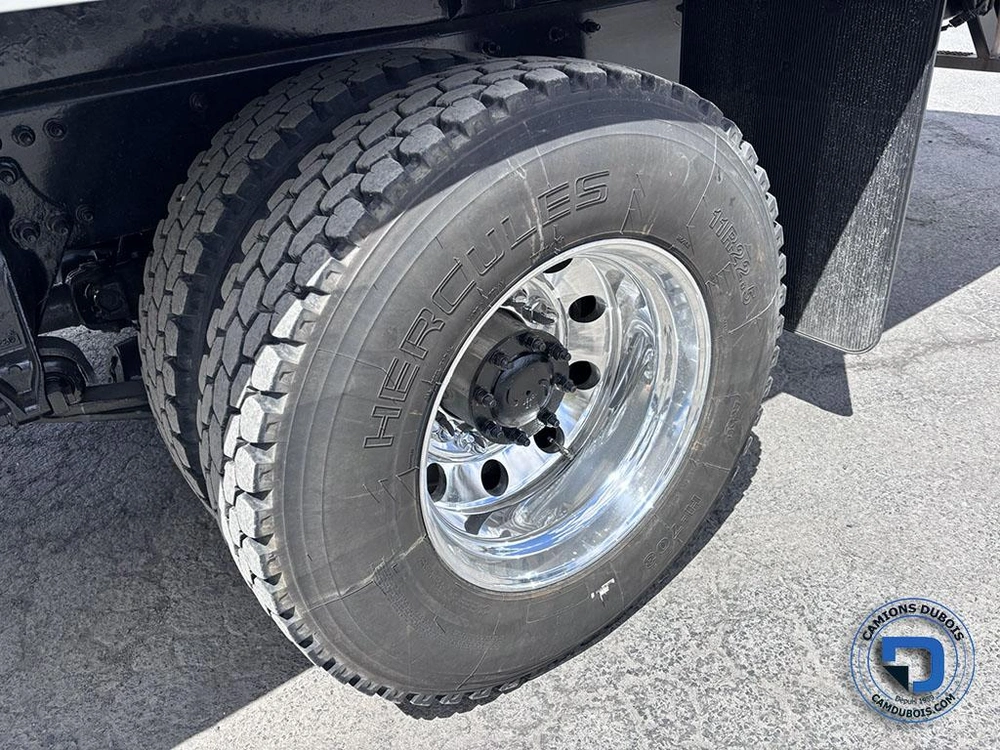 2018 Freightliner M2-106 alt