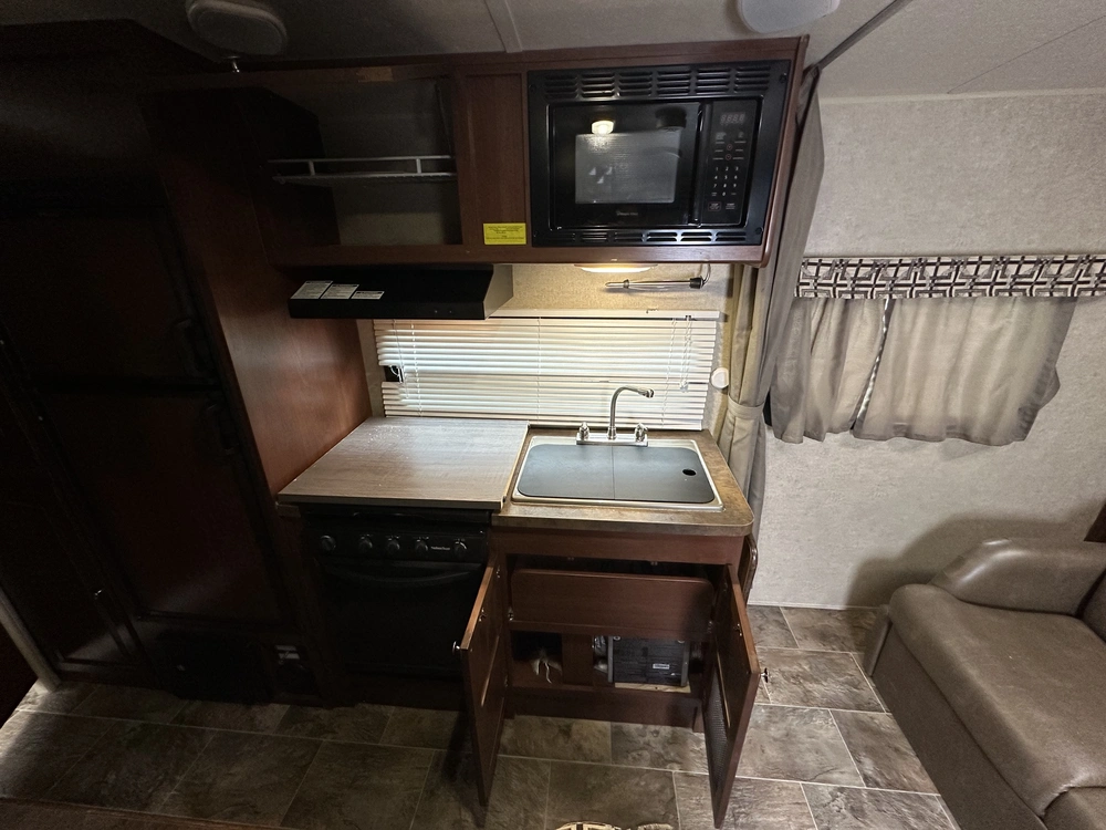 2015 Rockwood Mini Lite 2304 alt
