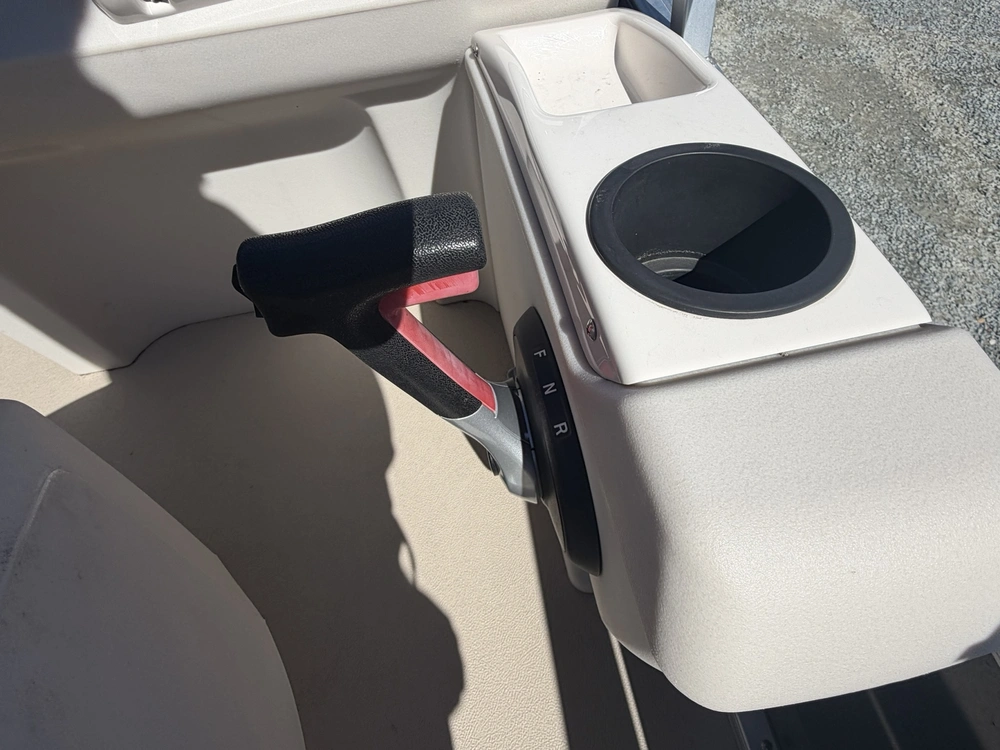 2012 Princecraft Vectra 19 2s alt