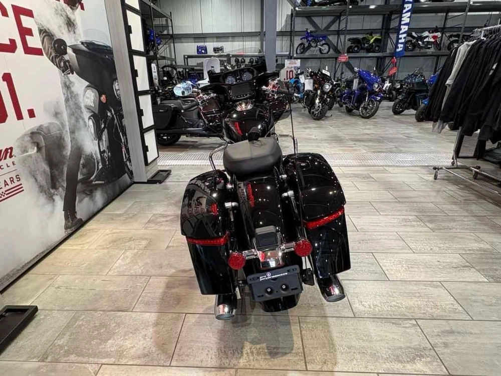 Indian Motorcycle Challenger Limited With 112ci + Rider Assist Package 2025 alt