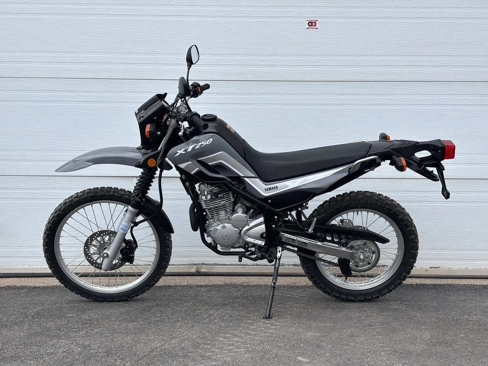 2025 Yamaha Xt250 alt