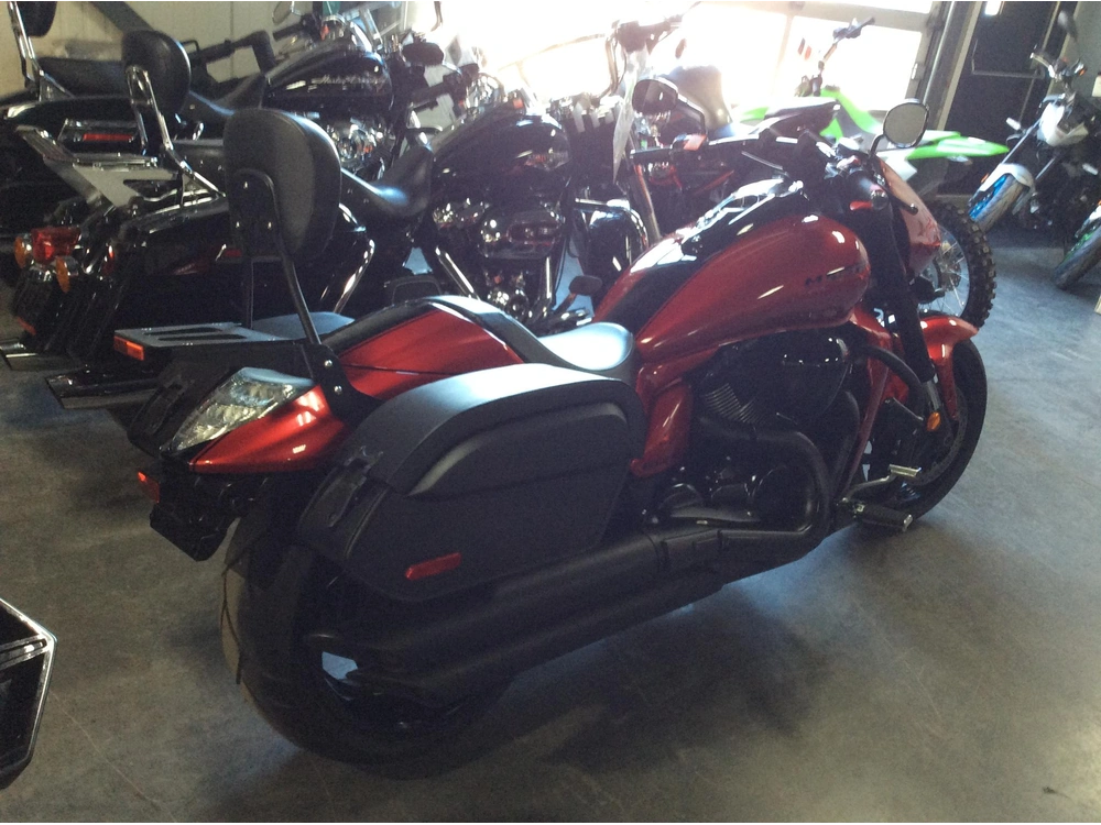 2023 Suzuki Vzr18 M109r Boss alt