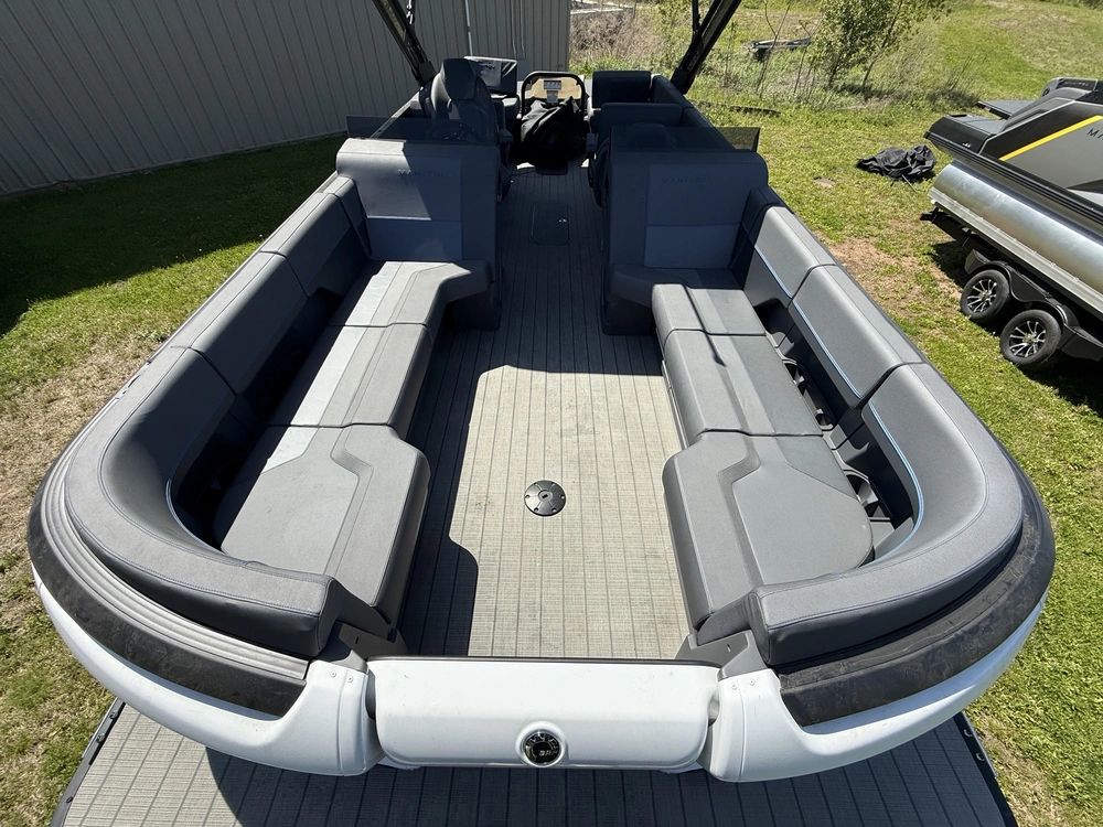 2025 Manitou Explore 24 Stealth alt