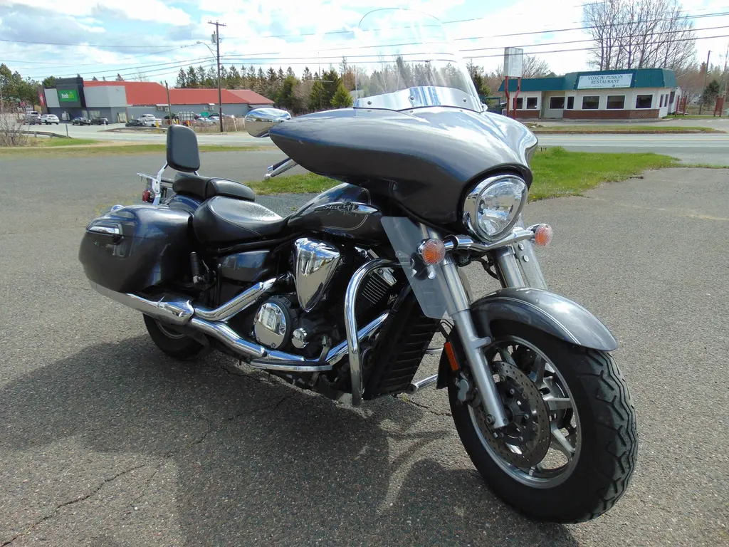 2014 Yamaha V-STAR 1300 DELUXE