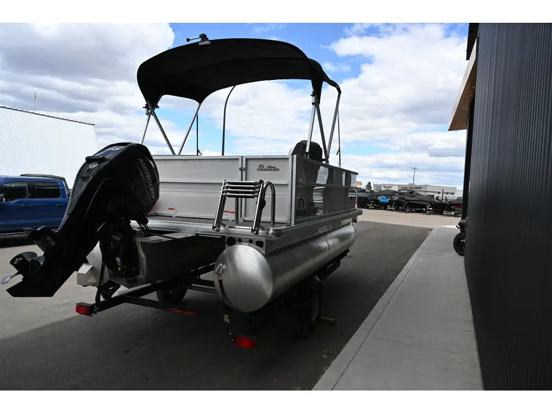 2026 Sun Tracker PARTY BARGE 16 DLX 50ELPT 4S thumbnail 5