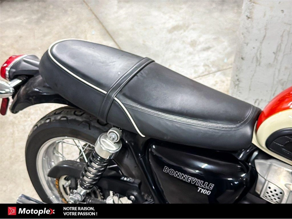 Triumph Bonneville T100 2018 alt
