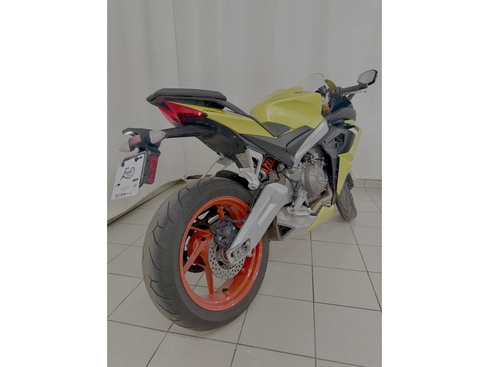 Aprilia Rs 660 2022 alt