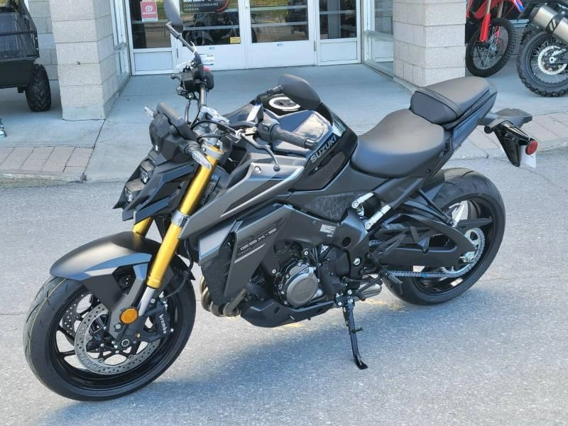 2026 Suzuki Gsx-s1000a alt