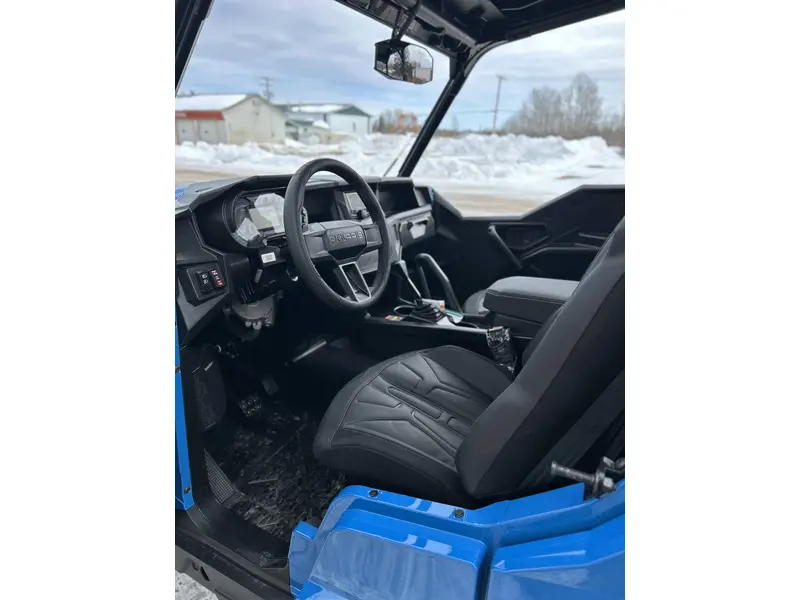 2026 Polaris GENERAL® XP 4 1000 Premium thumbnail 8
