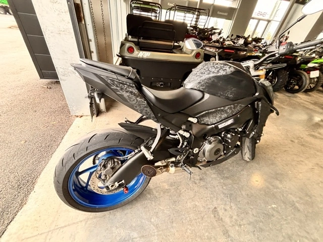Suzuki Gsx-s1000 Gsx S 1000 S1000 Gsx-s 1000 Impeccable Exhaust 2023 alt