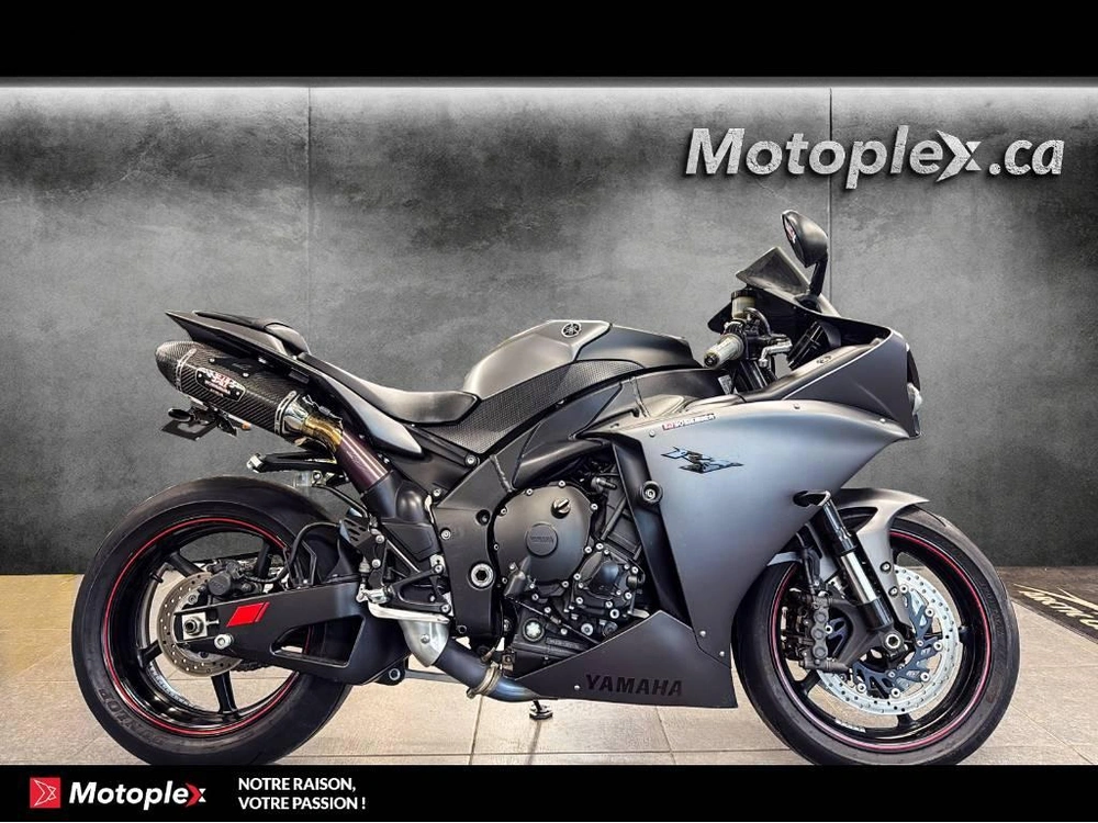 2013 Yamaha R1 *yoshimura* alt