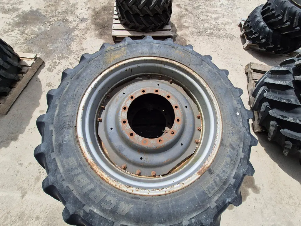 2016 MICHELIN 380/80R38