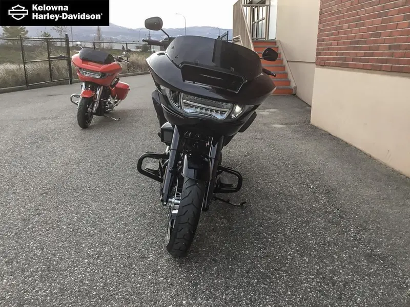 2026 Harley-Davidson FLTRX - Road Glide® thumbnail 2