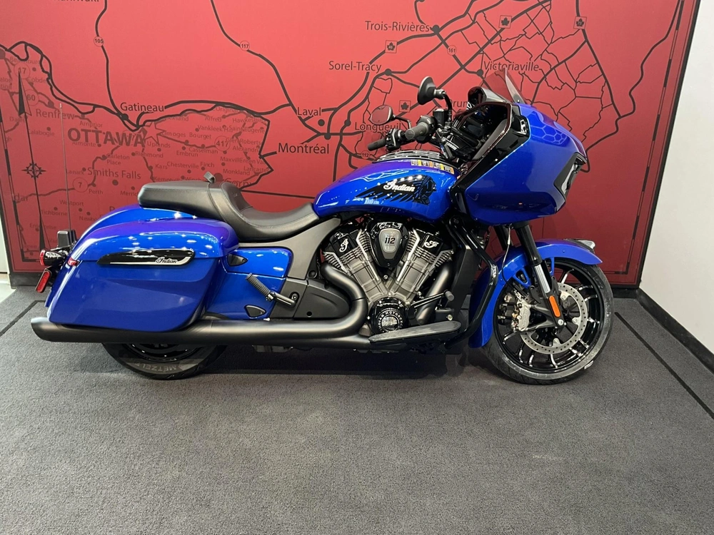 Indian Motorcycle Challenger Dark Horse + 112 Package 2026 alt