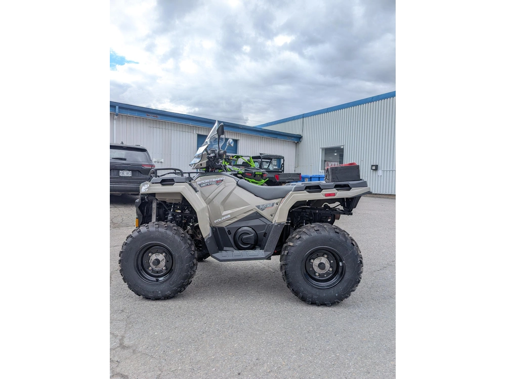 Polaris Sportsman 570 Desert Sand Non-eps 🎯 Vtt Usagé Bas Km Chauffant Pare-brise Coffre Arrière État Parfait Prêt Sentier 🟢 2026 alt