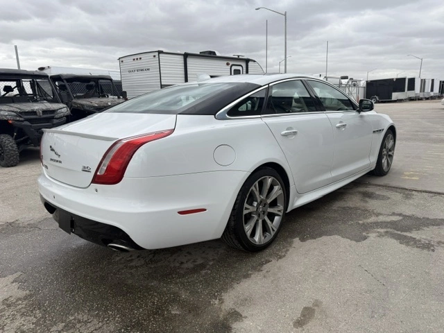 2016 Jaguar Xj Portfolio alt