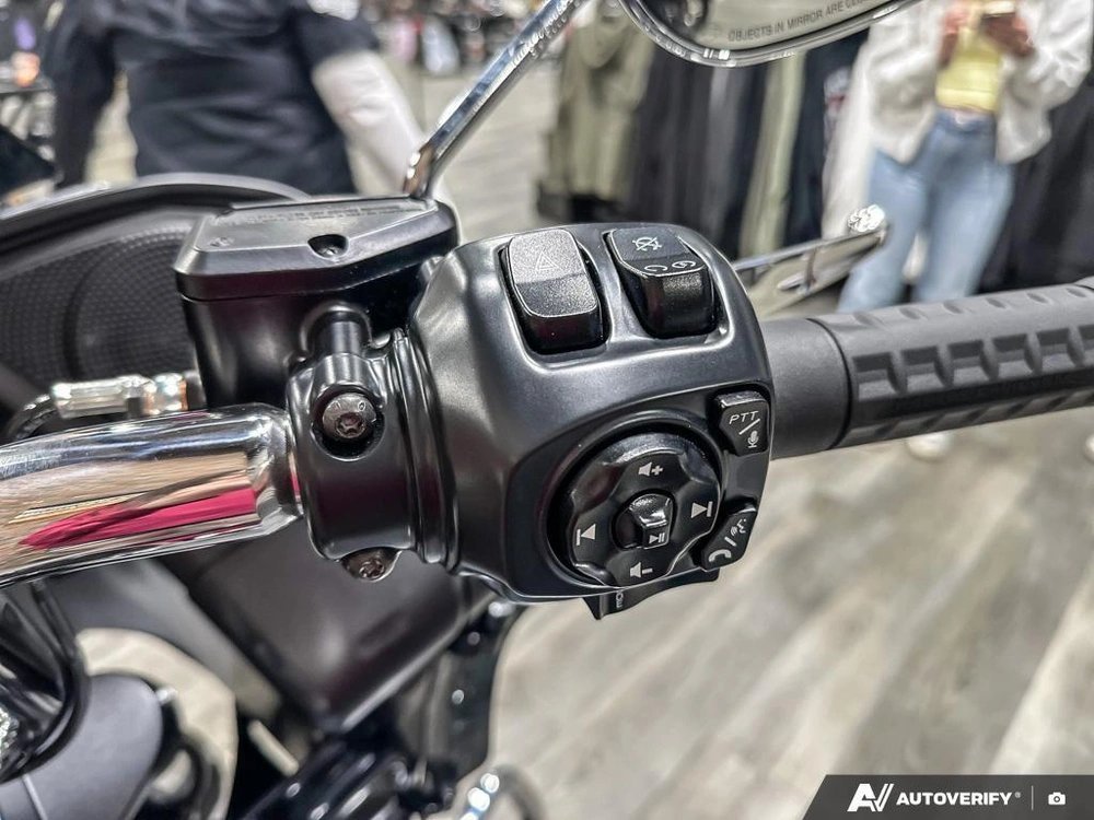 2026 Harley-davidson Road Glide alt