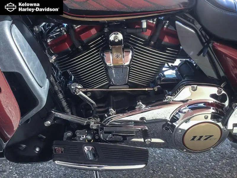2023 Harley-Davidson FLTRKSEANV - CVO™ Road Glide™ Limited Anniversary Edition thumbnail 25