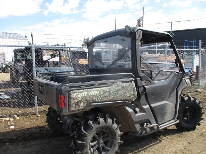 2018 Can-Am Defender XT HD10 thumbnail 3